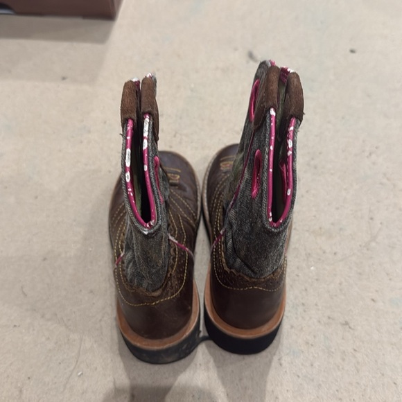 Ariat kids Brown and Pink Western Boots - Picture 3 of 6